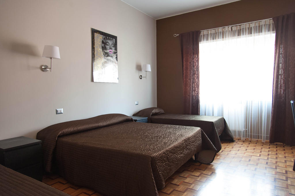 Parco Delle Valli Rome Room photo